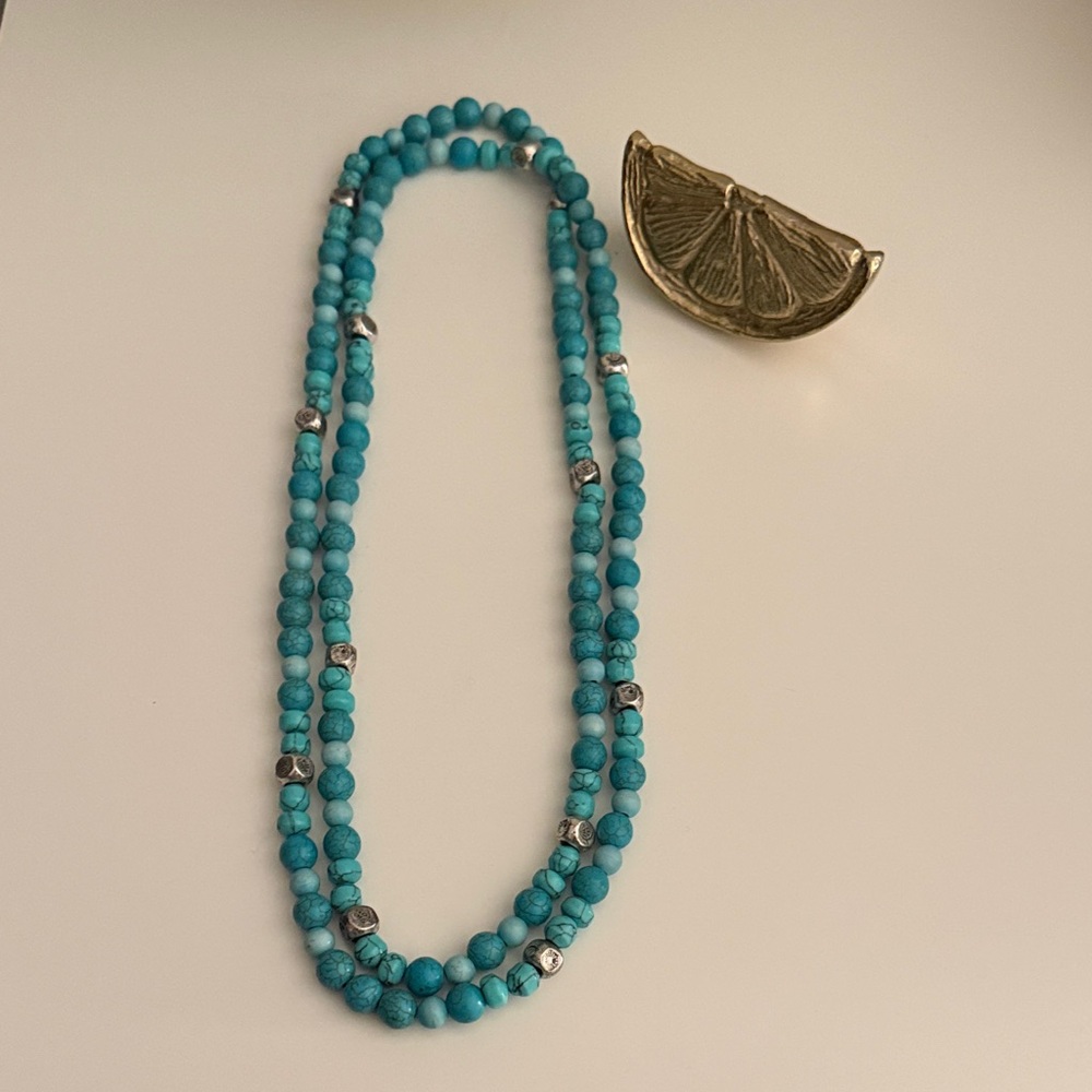 Turquoise Beaded Necklace with Silver Accents